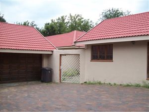 4 Bed House in Buccleuch
