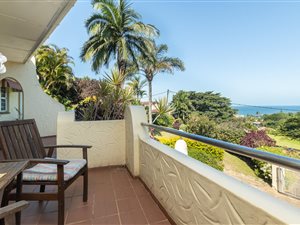 4 Bed House in Blythedale Beach