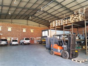 1000 m² Industrial space in Airport Park
