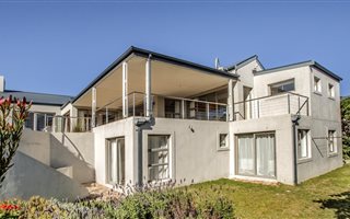 4 Bedroom House in Stone Haven Estate