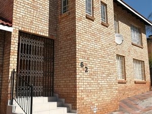 3 Bedroom Townhouse in Azaleapark