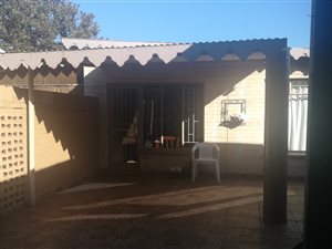 2 Bed Flat in Kroonstad