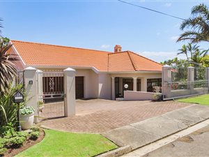 4 Bed House in Gonubie