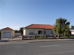 4 Bed House in Hospital Hill