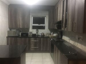 3 Bedroom House in Thatchfield