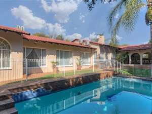 5 Bed House in Gallo Manor