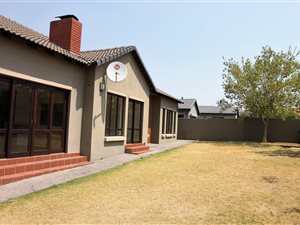 3 Bedroom House in Midlands Estate