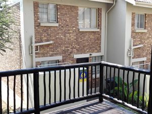 2 Bed Townhouse in La Montagne
