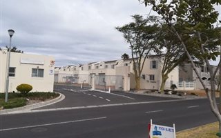 2 Bedroom Duplex in Tableview
