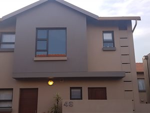 3 Bed Duplex in Raslouw