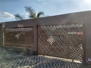 3 Bed House in Eldorado Park