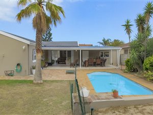 3 Bedroom House in Tableview