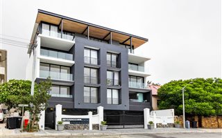 2 Bedroom Apartment in Vredehoek