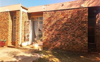 5 Bedroom House in Parkhill Gardens