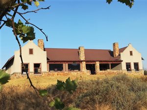 4 Bed House in Dullstroom