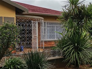 4 Bed House in Dawnview