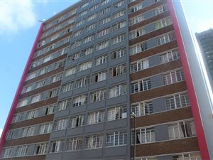 Bachelor apartment in Durban CBD