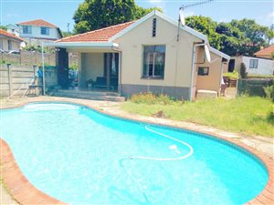 4 Bed House in Woodlands