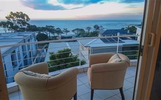 3 Bedroom Townhouse in Camps Bay