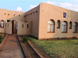 3 Bed House in Lennoxton