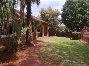3 Bed House in Montana Park
