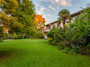 2 Bed Apartment in Craighall Park