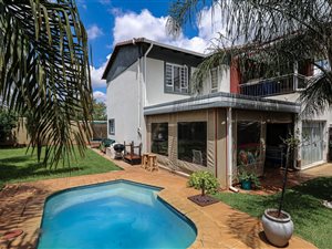 3 Bed House in Oukraal Estate