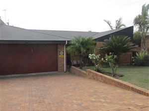 3 Bed Townhouse in Durbanville Central