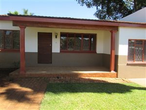 6 Bed House in Muckleneuk
