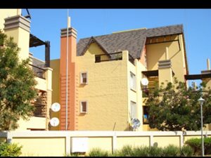 2 Bed Apartment in Clubview