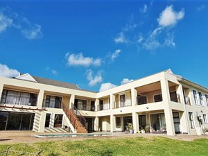 4 Bed House in Zevenwacht Country Estate