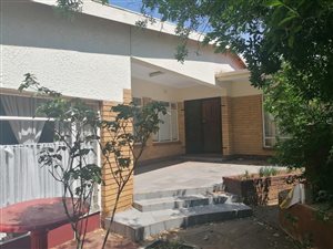 3 Bed House in Rothdene