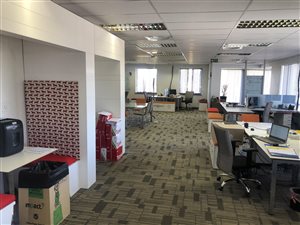 708 m² Commercial space in Woodmead