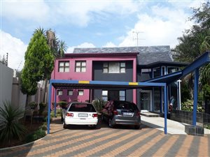 200 m² Commercial space in Saxonwold