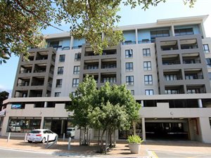 1 Bed Apartment in Claremont