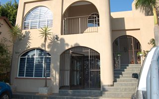 7 Bedroom House in Protea Park