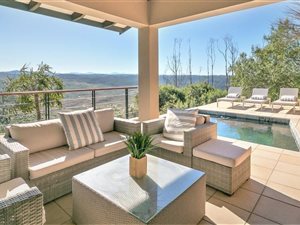3 Bed House in Pezula Private Estate