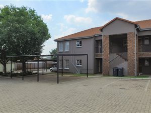 2 Bed Apartment in Pierre van Ryneveld