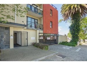 1 Bedroom Apartment in Wynberg