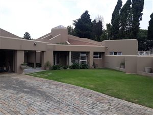 3 Bedroom House in Parkhill Gardens