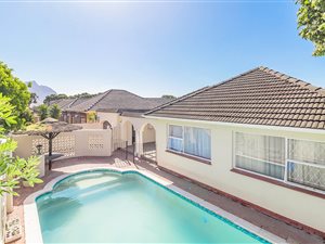 4 Bed House in Penlyn Estate