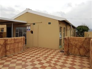 4 Bed House in Newlands West