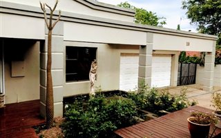 4 Bedroom House in Valmary Park