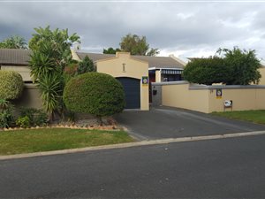 3 Bed House in Edgemead