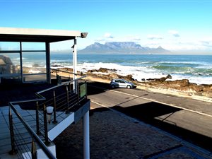 8 Bed House in Blouberg