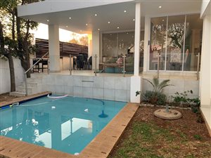 4 Bed House in Parktown