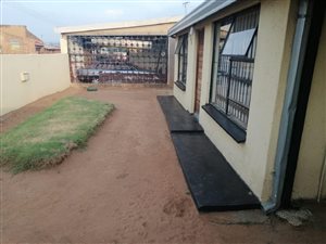 2 Bed House in Ratanda