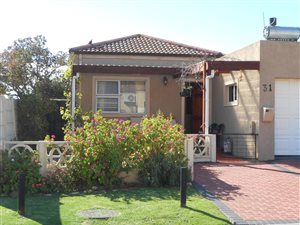 2 Bed Townhouse in Admirals Park