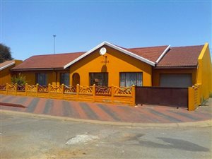 5 Bed House in Sebokeng Zone 14