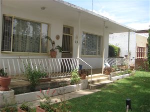 3 Bed House in Kenilworth